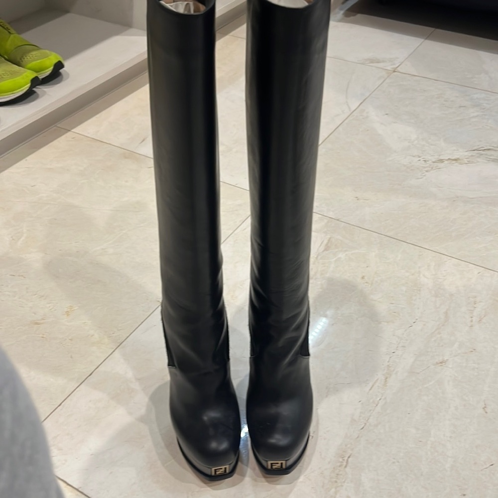 Fendi boots